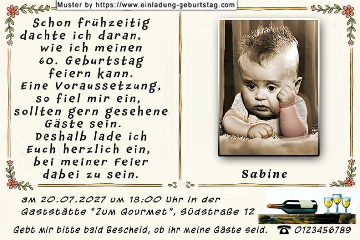 Die lustige Einladung zum Geburtstag – ein nachdenklicher Mann sitzt auf der Bettkante und denkt über sein Alter nach. Ein Pfeil an einem Bandmaß zeigt es an.